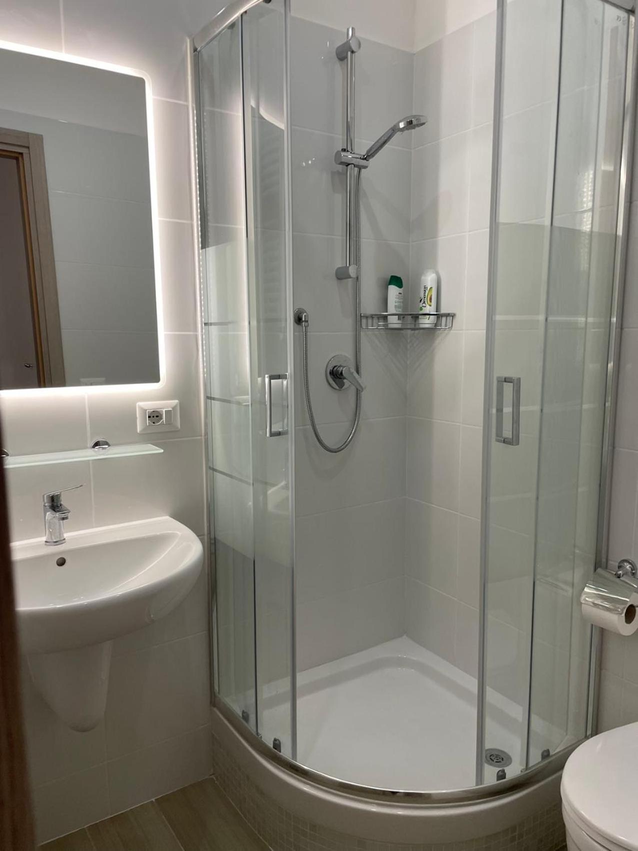 Bed and Breakfast B8 Wang Рим Екстер'єр фото
